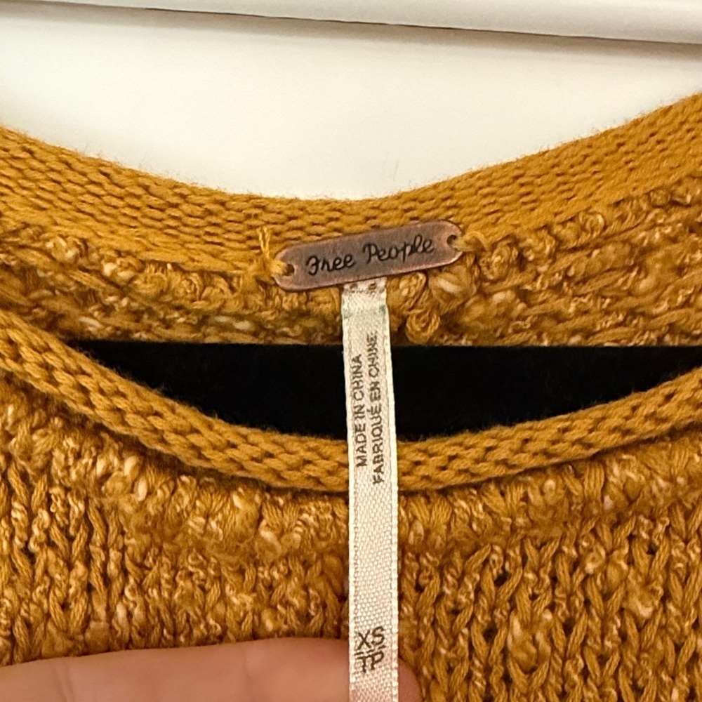 Free People Golden Honey Knit Top – Chunky Textured Loose Fit – Size XS - Picture 3 of 5